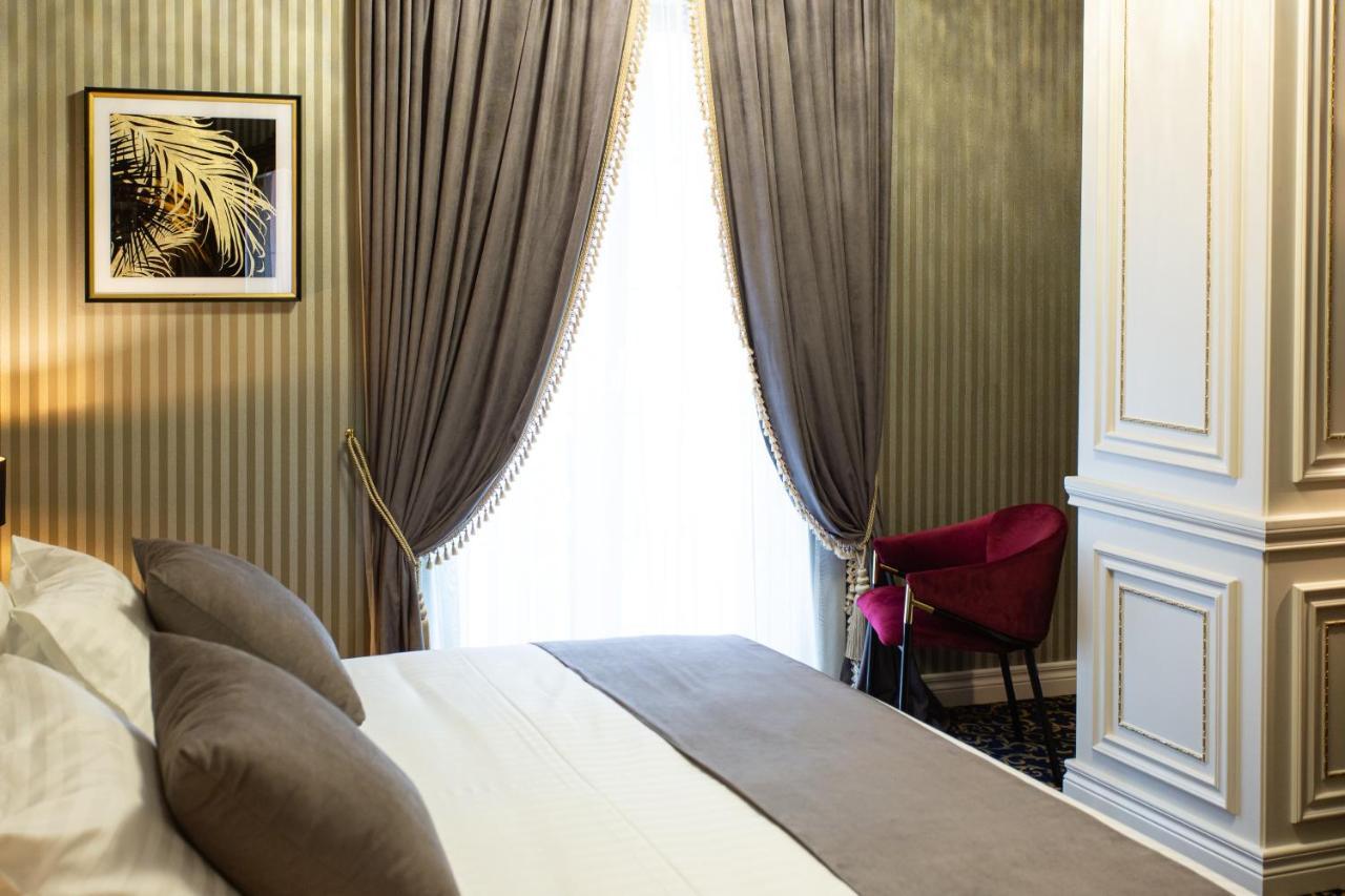 Envy Hotel Durrës Extérieur photo