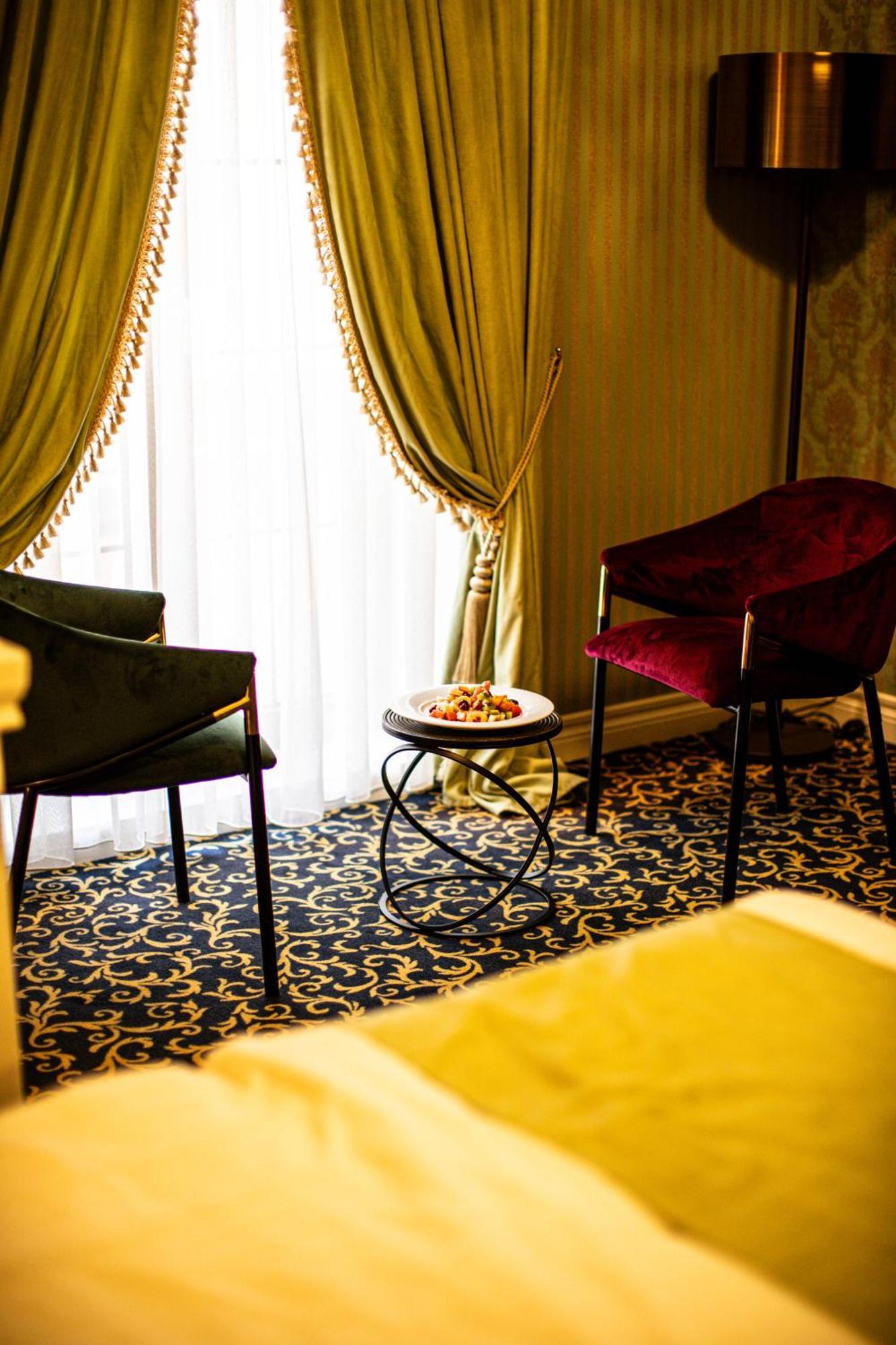 Envy Hotel Durrës Extérieur photo